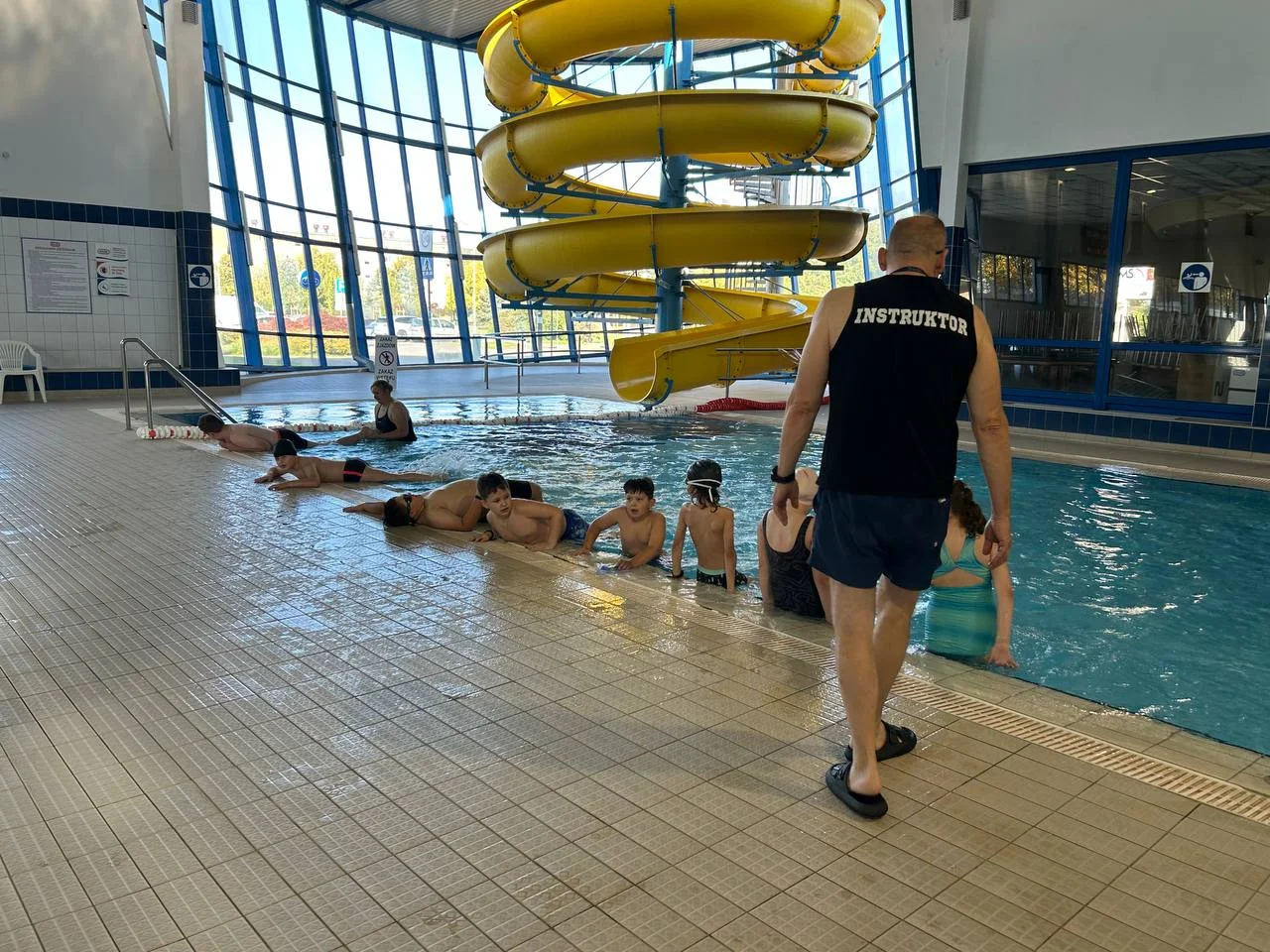 Into the water with confidence — free swimming for Years 1–3 - photo 4