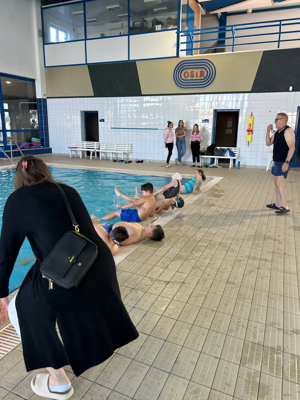 Into the water with confidence — free swimming for Years 1–3 - photo 6