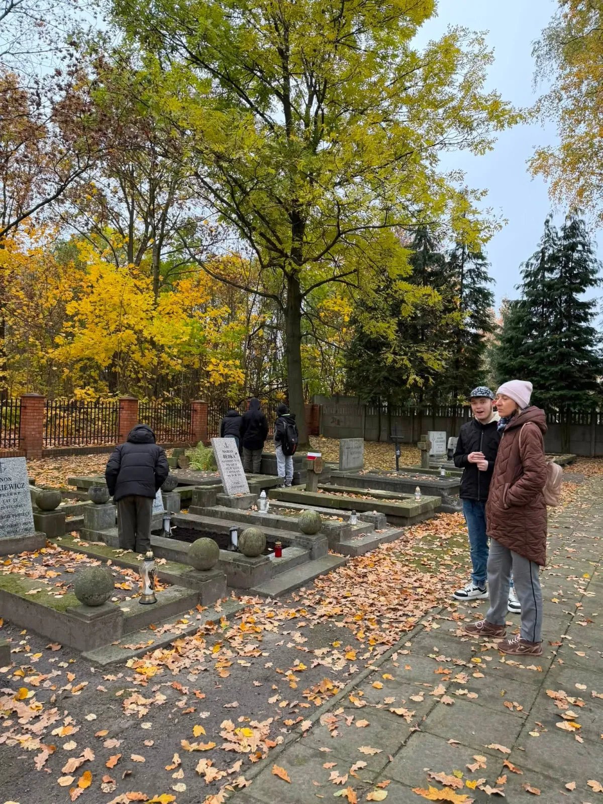 Remembering our heroes — a visit to the war cemetery - photo 4