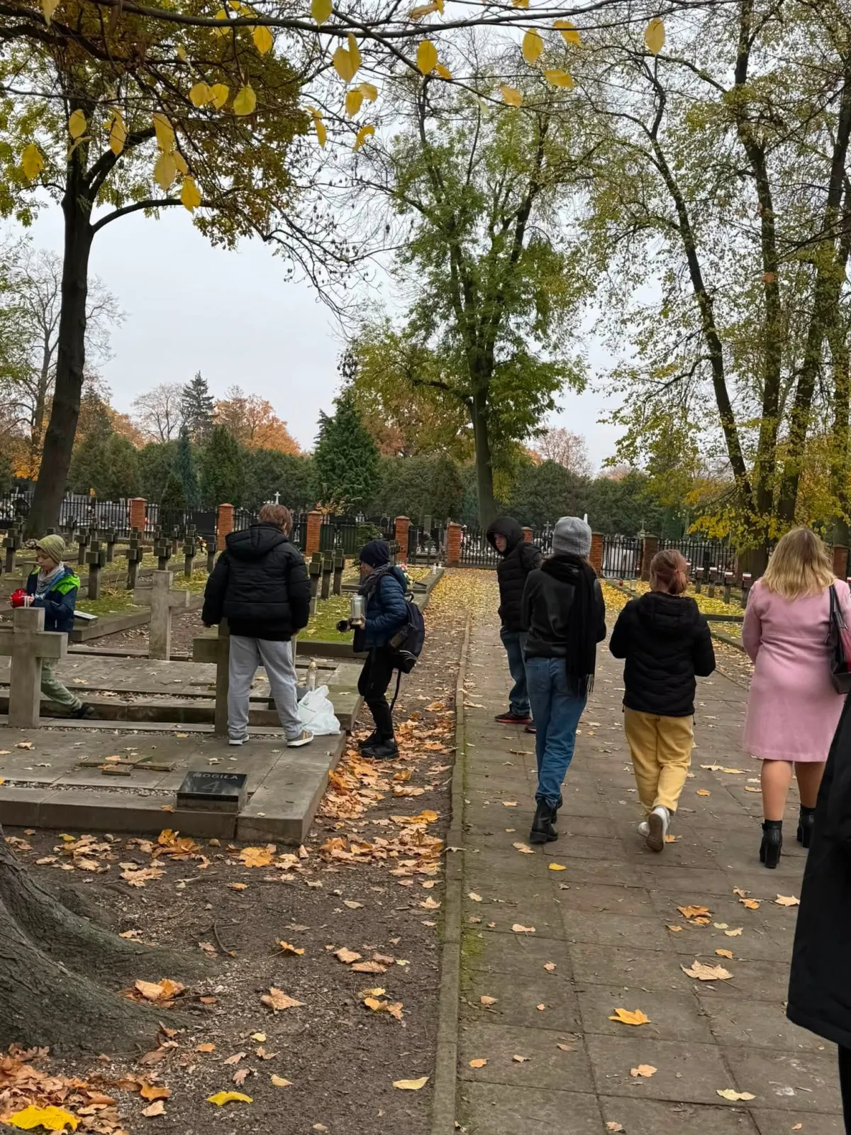 Remembering our heroes — a visit to the war cemetery - photo 7