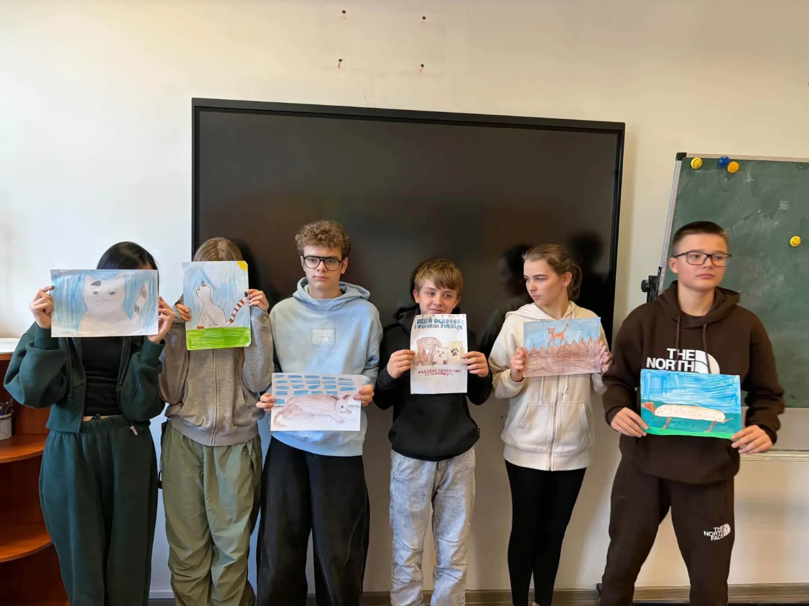 Helping the shelter — school donation drive results - photo 21